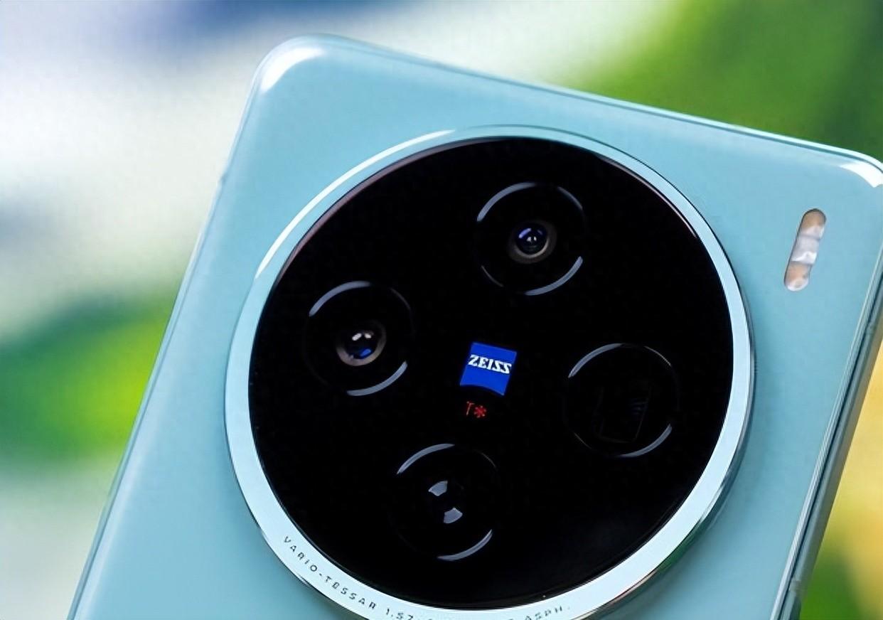 vivo x100s怎么样?对比vivo x100,有什么升级?两者该怎么选?
